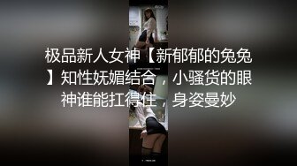 22岁小妹妹，玩得是真浪，内心饥渴无比，超市买了两根茄子，回家也不煮饭就开始发浪，两洞齐开！