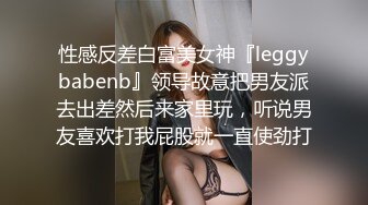 背纹身萌萌哒双马尾美妞，无聊和炮友来一炮，特写深喉吸吮很卖力