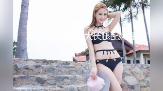 眼镜御姐范妹子，露脸足交大战双男全部征服上下齐吃，超多姿势，淫乱场面