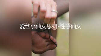 绿衣帅哥炫耀自己颜值时不忘玩弄自己的大屌～