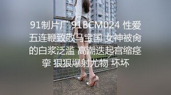 商场女厕刁钻角度近距离偷窥卷发老板娘的多毛小黑鲍