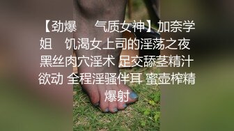 农贸市场连续偷拍三位来买菜的年轻少妇